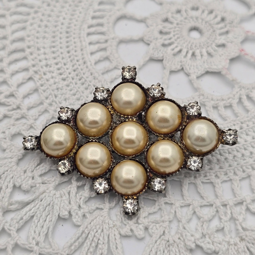 Vintage Faux Pearl Rhinestone Lozenge Brooch Silver Tone Mid Century Pin